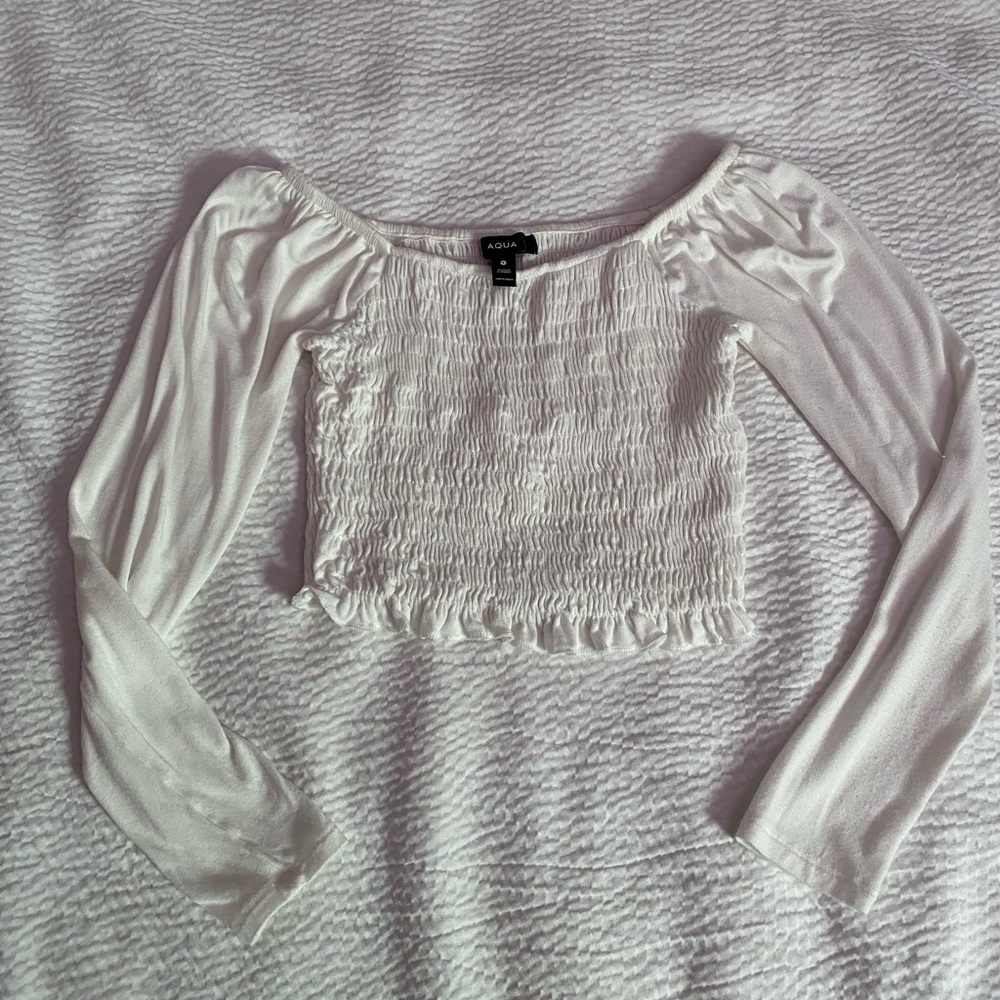 🖤3 FOR $12🖤 WHITE RUFFLED SLEEVE TOP